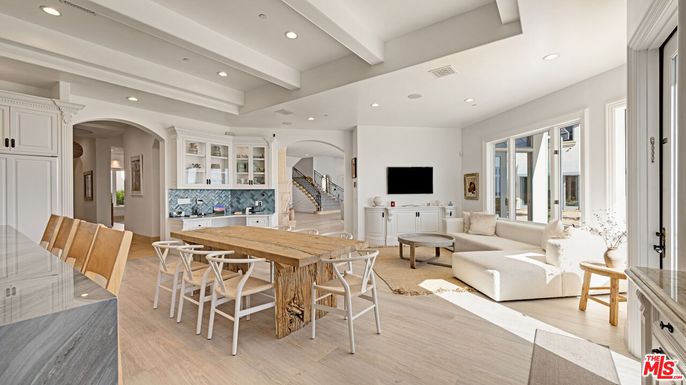 Dining room, Interior, Living room, Recessed Lighting, Wood Texture Flooring