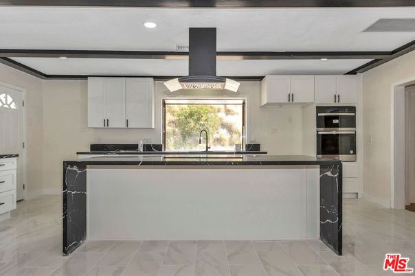 Interior, Kitchen, Marble, Recessed Lighting