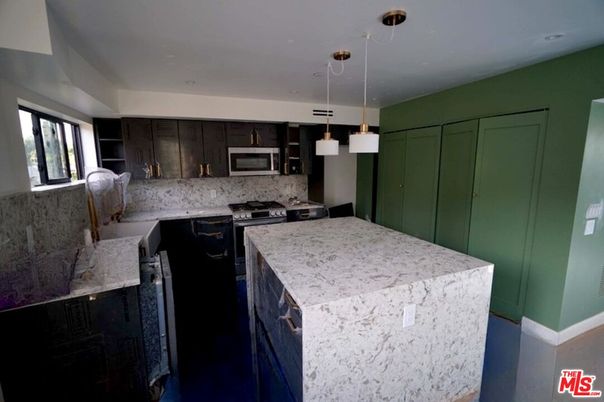 Interior, Kitchen, Pendant Lights, Recessed Lighting