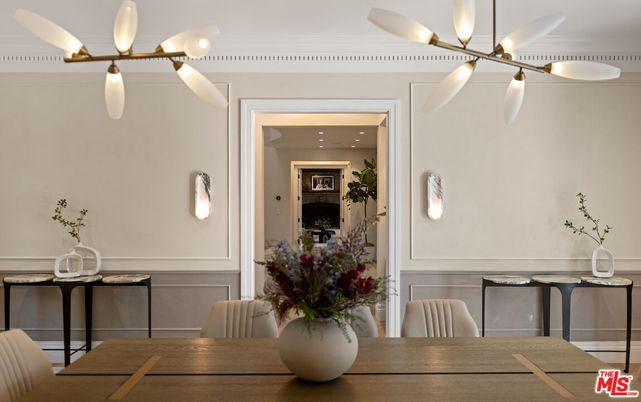 Dining room, Interior, Pendant Lights, Recessed Lighting