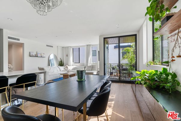 Dining room, Interior, Living room, Recessed Lighting, Wood Texture Flooring