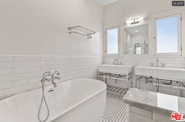Bathroom, Dual Sink Vanities, Free Standing Baths, Interior