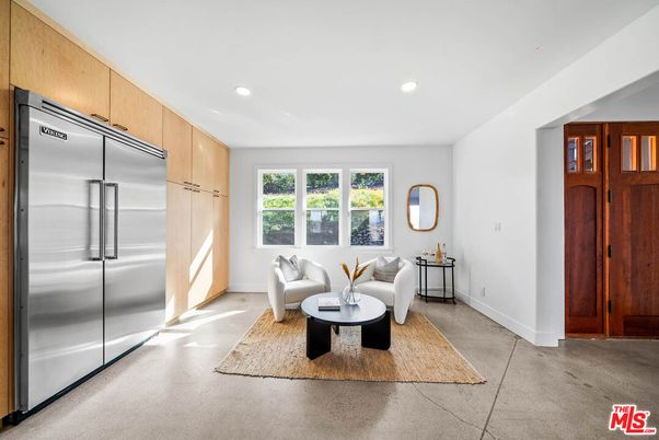 Interior, Kitchen, Living room, Recessed Lighting, Stainless Steel Appliances