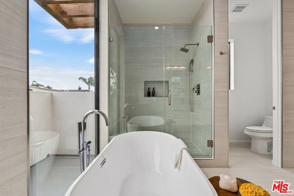 Bathroom, Free Standing Baths, Glass Shower, Interior