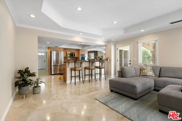 Interior, Kitchen, Living room, Recessed Lighting, Stainless Steel Appliances