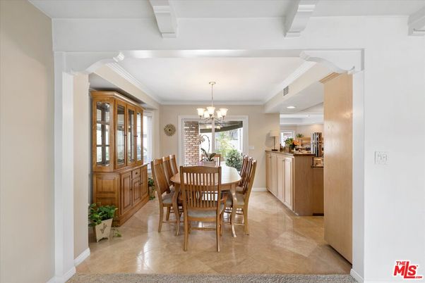 Chandelier, Dining room, Interior, Recessed Lighting