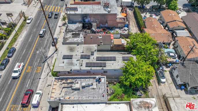 Exterior, Drone