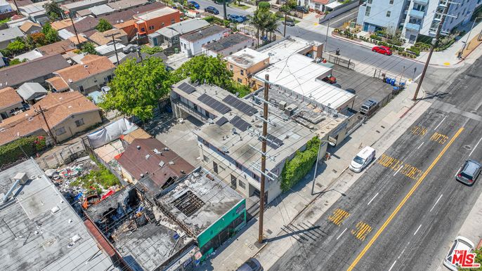Exterior, Drone