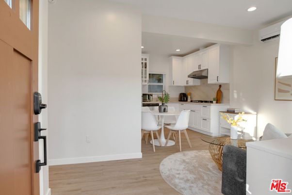 Dining room, Interior, Kitchen, Recessed Lighting, Wood Texture Flooring
