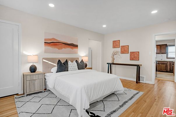 Bedroom, Interior, Recessed Lighting, Wood Texture Flooring