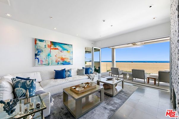 Interior, Living room, Recessed Lighting, Water