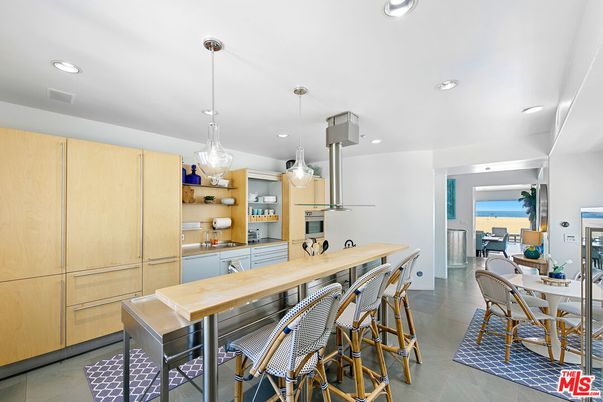 Dining room, Interior, Kitchen, Pendant Lights, Recessed Lighting