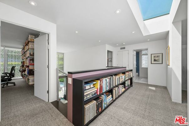 Billiard Table, Game Room, Interior, Recessed Lighting
