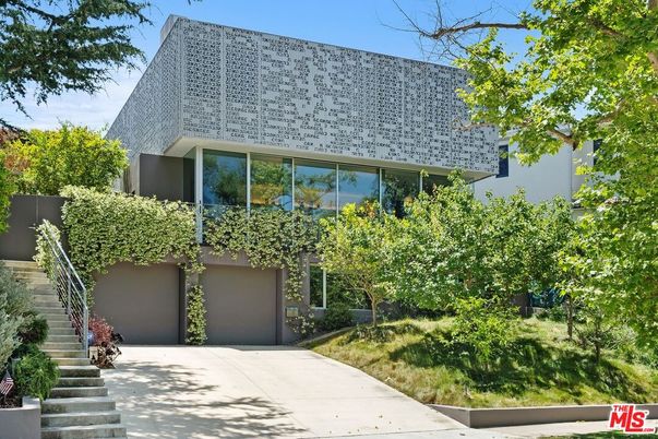 Attached, Exterior, Facade, Highrise