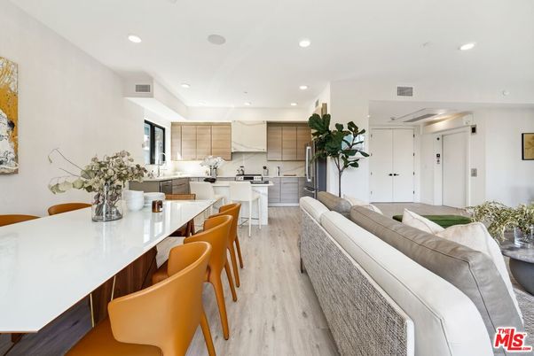 Dining room, Interior, Kitchen, Living room, Recessed Lighting, Wood Texture Flooring