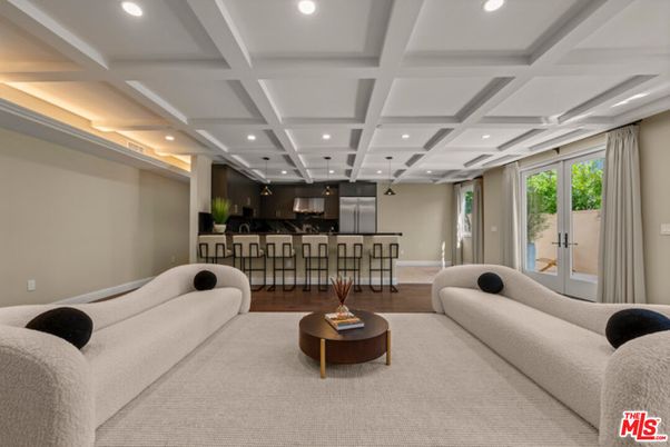 Interior, Kitchen, Living room, Recessed Lighting, Wood Texture Flooring