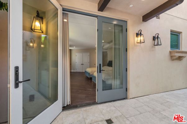 Interior, Recessed Lighting, Wooden Beams, Wood Texture Flooring