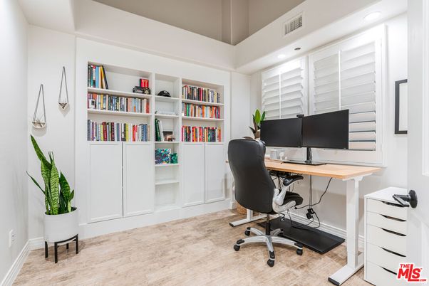 Home Office, Interior, Recessed Lighting, Wood Texture Flooring