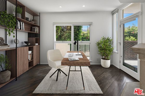 Home Office, Interior, Recessed Lighting, Wood Texture Flooring