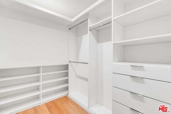 Interior, Walk-in Closets, Wood Texture Flooring