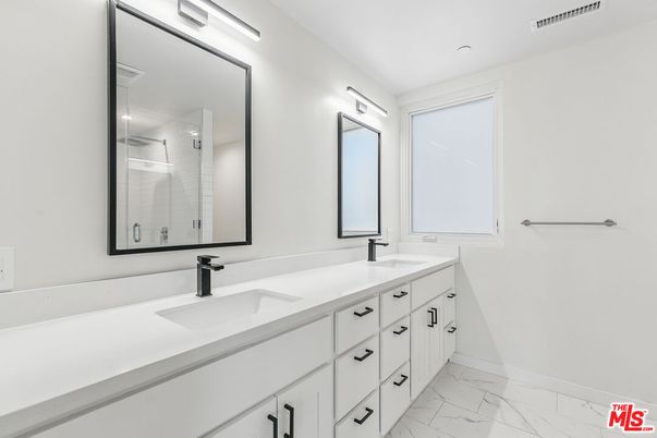 Bathroom, Dual Sink Vanities, Interior, Marble