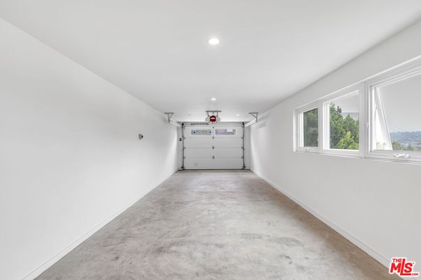 Garage, Interior, Recessed Lighting