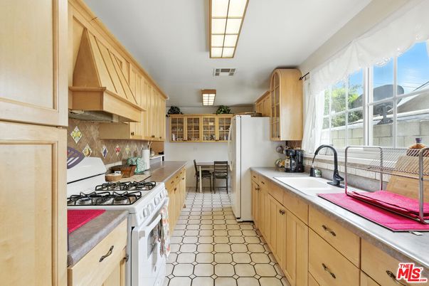 Interior, Kitchen