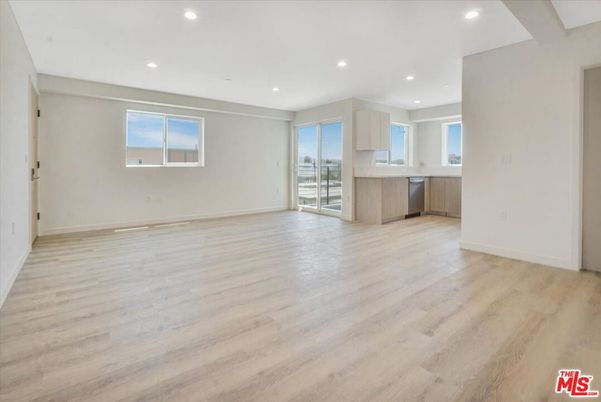 Empty room, Interior, Kitchen, Recessed Lighting, Wood Texture Flooring