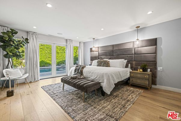 Bedroom, Interior, Pendant Lights, Recessed Lighting, Wood Texture Flooring