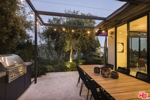 Exterior, Glass Ceilings, Sun Room