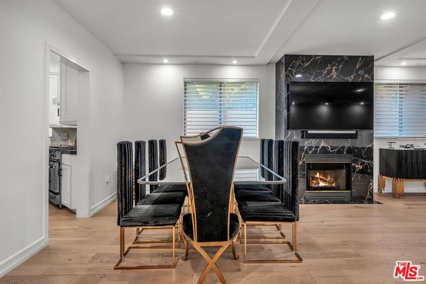 Dining room, Fireplace, Interior, Recessed Lighting, Wood Texture Flooring