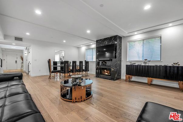 Dining room, Fireplace, Interior, Recessed Lighting, Wood Texture Flooring