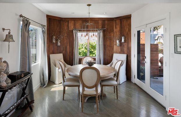 Dining room, Interior, Pendant Lights, Recessed Lighting, Wood Texture Flooring, Wooden Walls