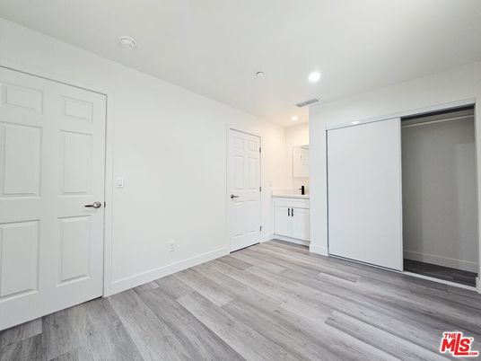 Empty room, Interior, Kitchen, Recessed Lighting, Wood Texture Flooring
