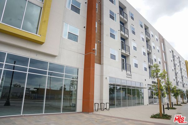 Exterior, Facade, Condo Building
