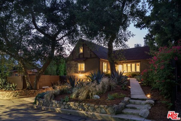 Backyard, Exterior, Facade, Tudor Revival