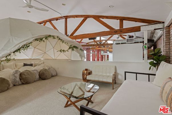 Bedroom, Interior, Living room, Recessed Lighting, Wooden Beams