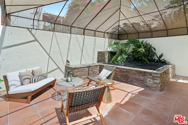 Exterior, Glass Ceilings, Sun Room