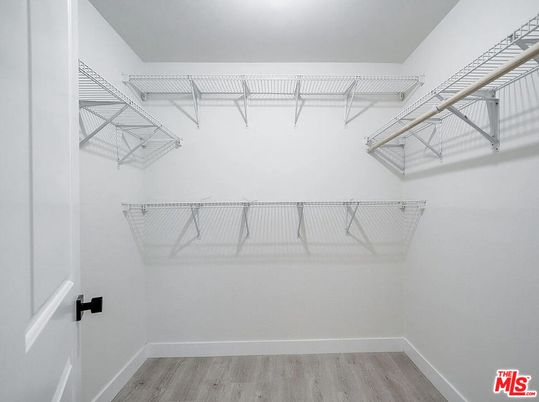 Interior, Walk-in Closets, Wood Texture Flooring
