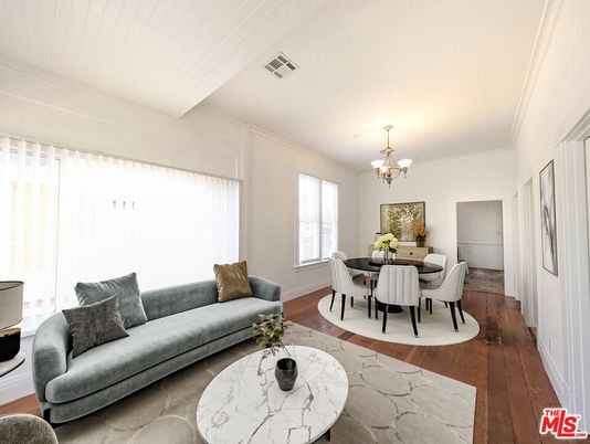 Chandelier, Dining room, Interior, Living room, Wood Texture Flooring