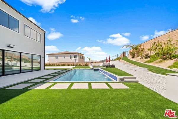 Backyard, Exterior, Pool