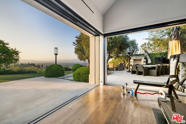 Fireplace, Fitness Equipment, Interior, Wood Texture Flooring