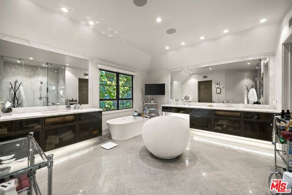 Bathroom, Dual Sink Vanities, Free Standing Baths, Glass Shower, Interior, Marble, Recessed Lighting