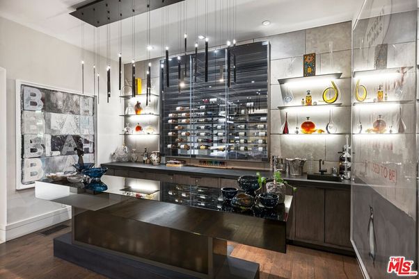Interior, Pendant Lights, Recessed Lighting, Wine Storage, Wood Texture Flooring