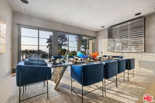 Dining room, Interior, Recessed Lighting