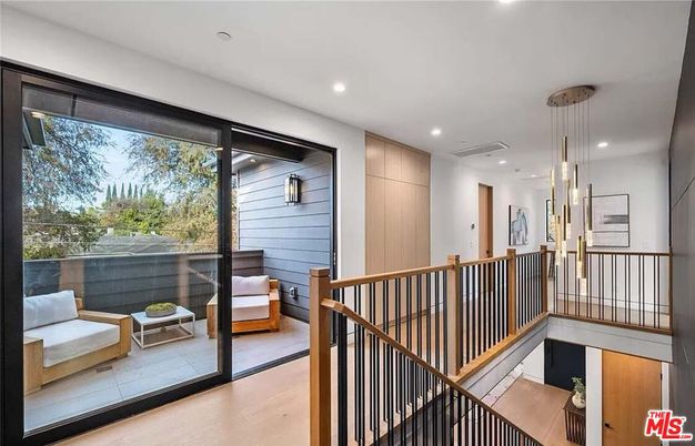 Interior, Pendant Lights, Recessed Lighting, Wood Texture Flooring, Wooden Walls