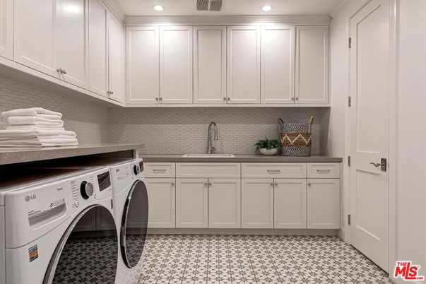 Interior, Recessed Lighting, Washer