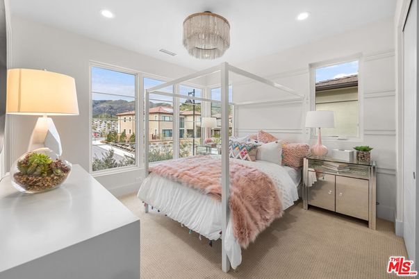 Bedroom, Interior, Recessed Lighting