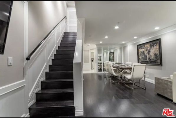 Dining room, Interior, Recessed Lighting, Wood Texture Flooring