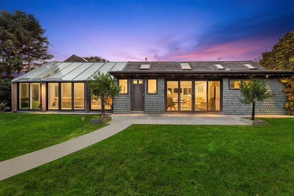 Backyard, Exterior, Facade, Solar Panels, Ranch